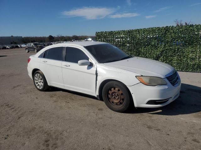 2014 Chrysler 200 LX