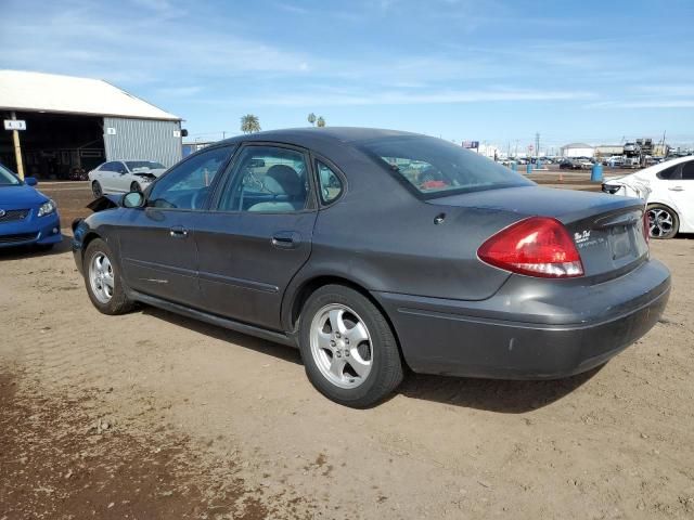 2004 Ford Taurus SE