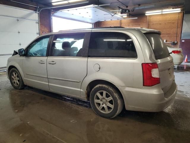 2011 Chrysler Town & Country Touring