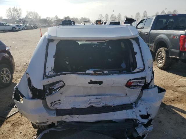 2019 Jeep Grand Cherokee Laredo