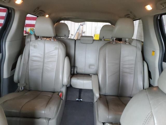 2011 Toyota Sienna XLE