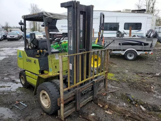 1988 Clark Forklift Forklift