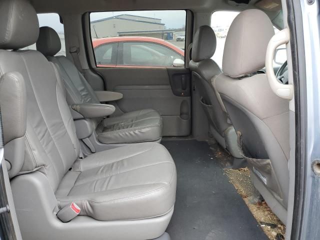 2011 KIA Sedona LX