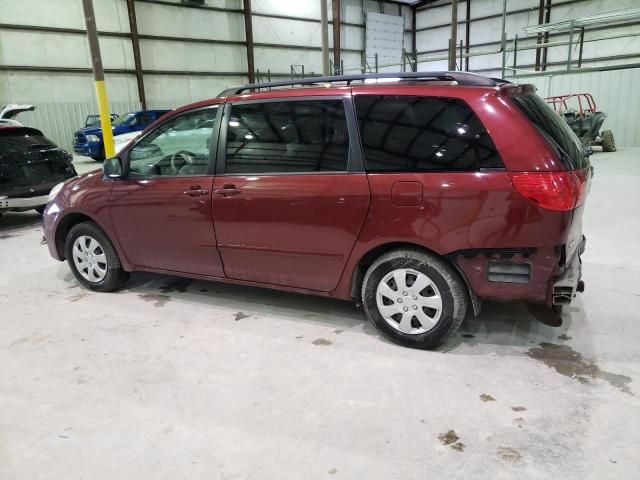 2010 Toyota Sienna CE