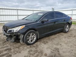 Salvage cars for sale from Copart Bakersfield, CA: 2017 Hyundai Sonata SE
