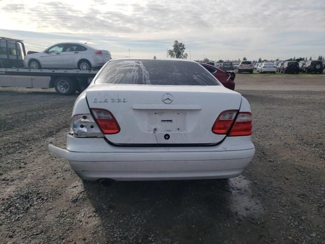 2000 Mercedes-Benz CLK 320