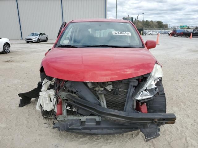 2010 Nissan Versa S