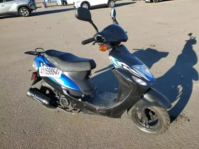 2023 Vespa Scooter