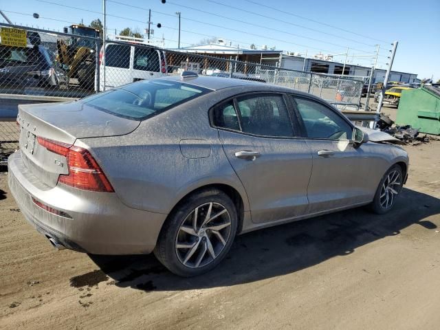 2019 Volvo S60 T6 Momentum