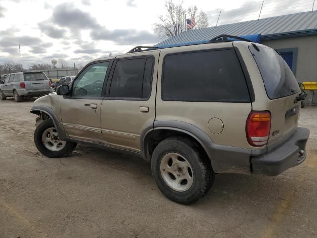 2000 Ford Explorer XLT