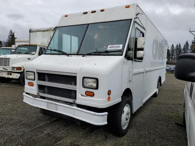 2001 Freightliner Chassis M Line WALK-IN Van