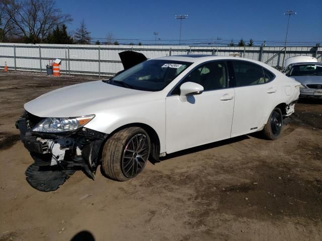 2015 Lexus ES 300H