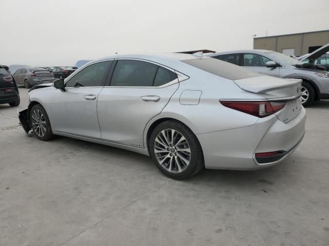 2019 Lexus ES 300H