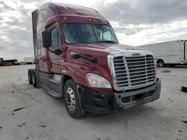 2015 Freightliner Cascadia 125