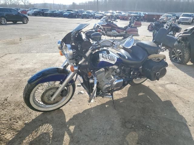 2004 Honda VT750 CA