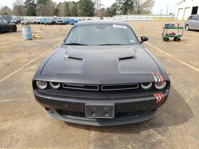 2020 Dodge Challenger SXT