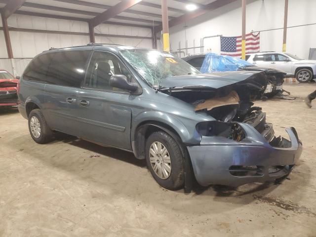 2006 Chrysler Town & Country LX