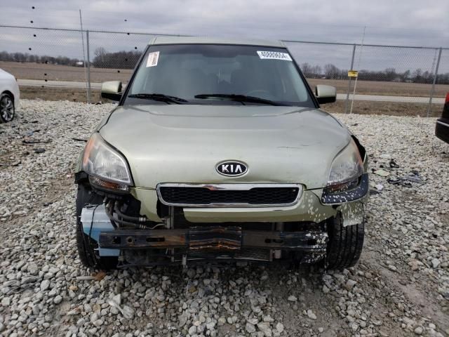 2011 KIA Soul +