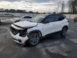 KIA Vehiculos salvage en venta: 2021 KIA Seltos S