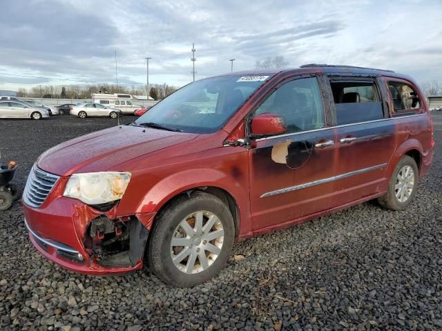 2016 Chrysler Town & Country Touring