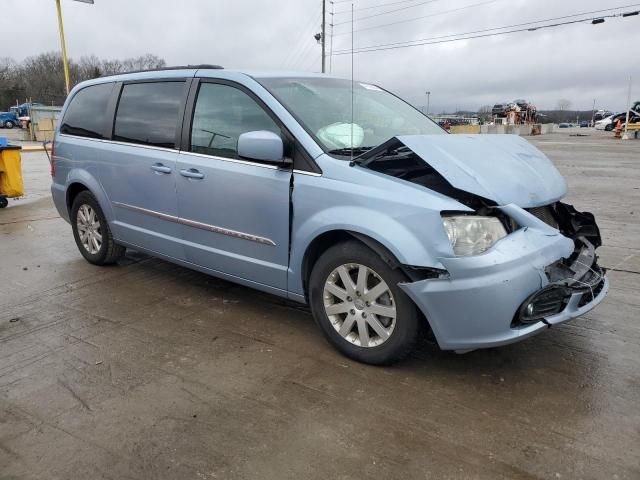 2013 Chrysler Town & Country Touring