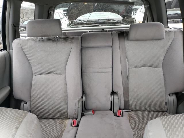 2004 Toyota Highlander Base