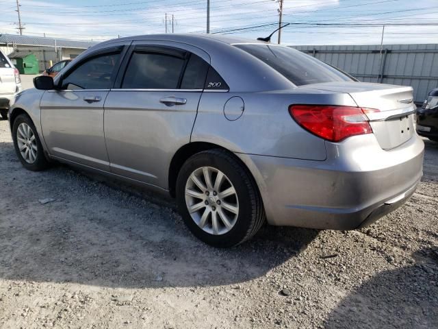 2013 Chrysler 200 Touring