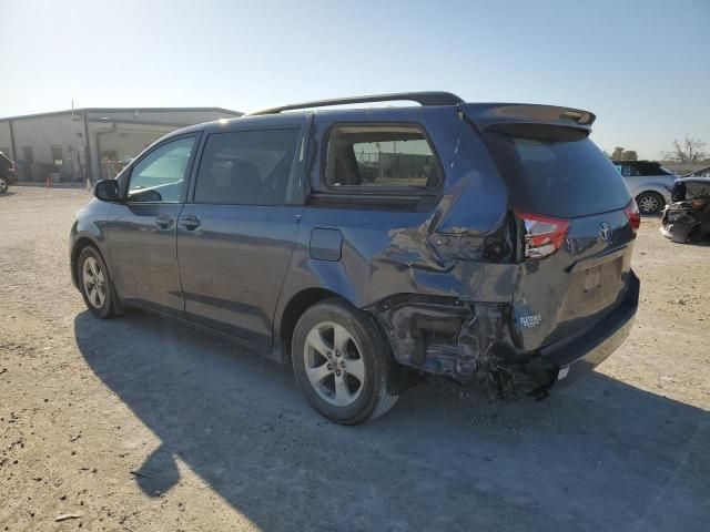 2015 Toyota Sienna LE