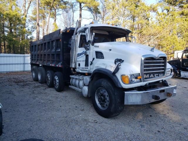 2006 Mack 700 CV700