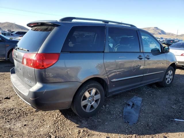 2006 Toyota Sienna CE