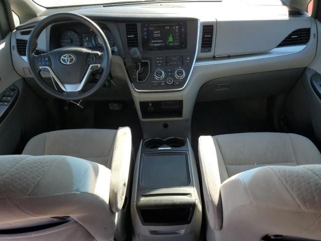 2015 Toyota Sienna LE