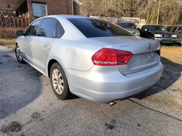 2013 Volkswagen Passat S