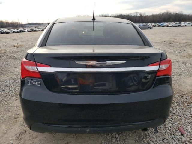 2013 Chrysler 200 Touring