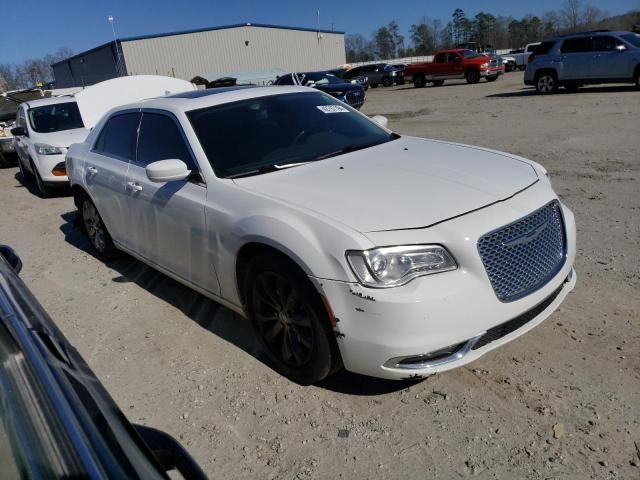 2018 Chrysler 300 Touring