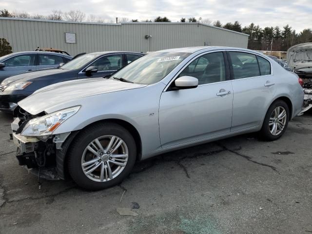 2015 Infiniti Q40