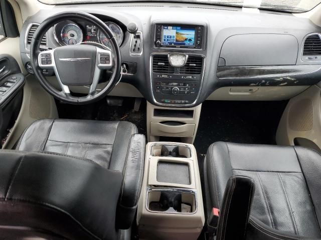 2012 Chrysler Town & Country Touring