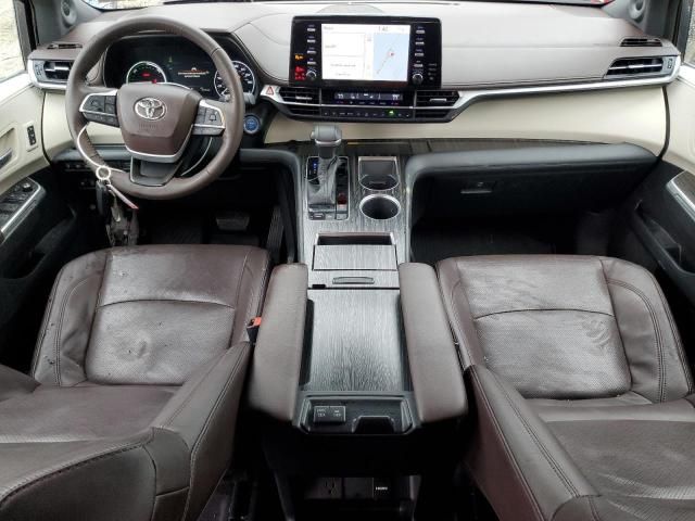 2022 Toyota Sienna Limited