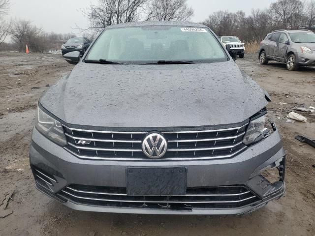 2017 Volkswagen Passat R-Line