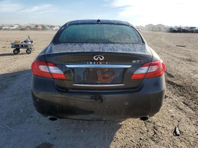 2013 Infiniti M37