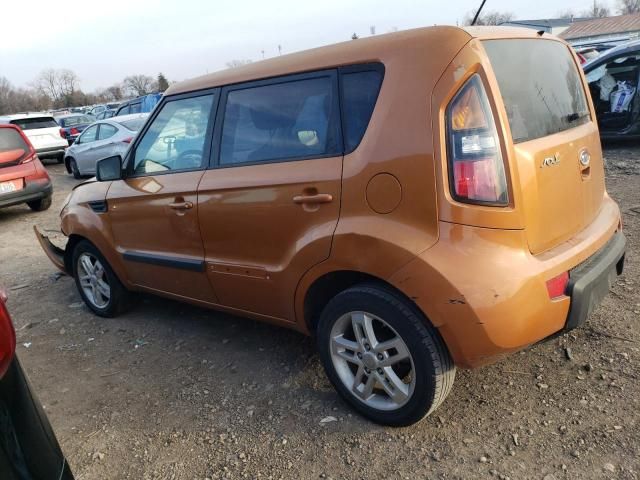 2011 KIA Soul +