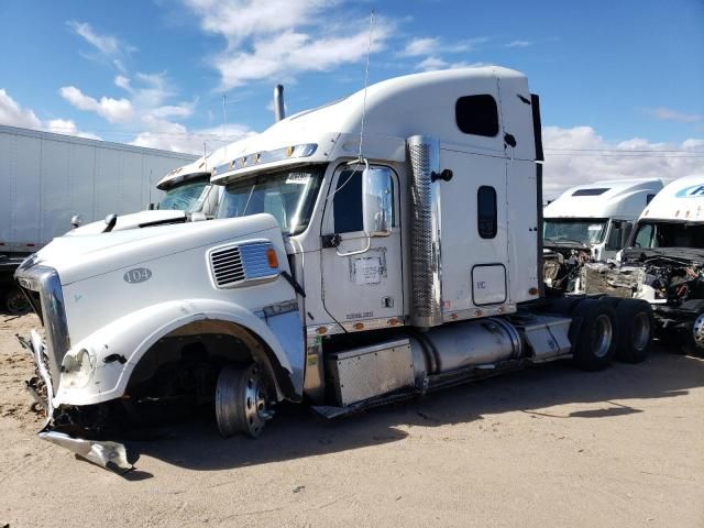 2013 Freightliner Conventional Coronado 132