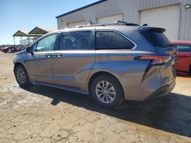 2021 Toyota Sienna LE