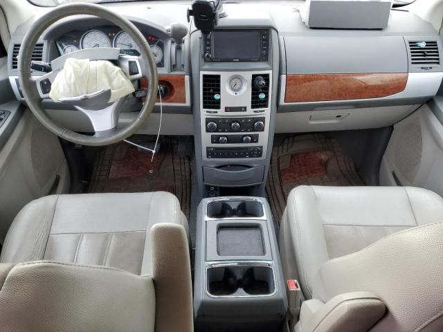 2008 Chrysler Town & Country Touring