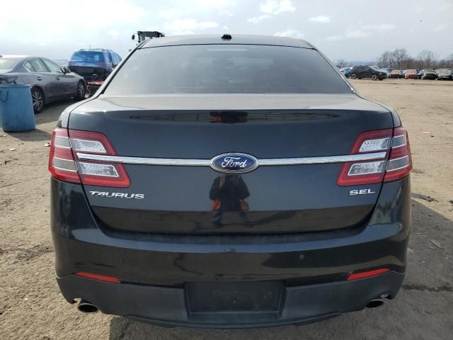 2013 Ford Taurus SEL