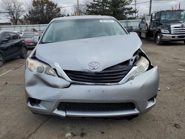 2011 Toyota Sienna LE