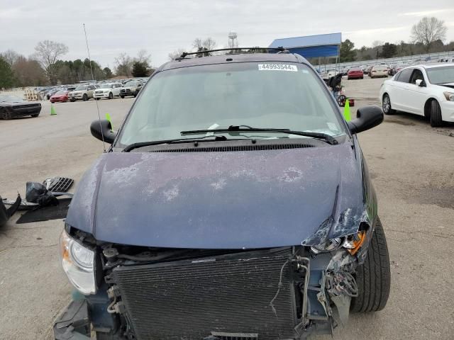 2006 Chrysler Town & Country LX