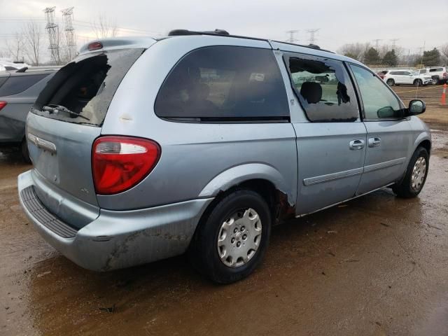 2004 Chrysler Town & Country LX