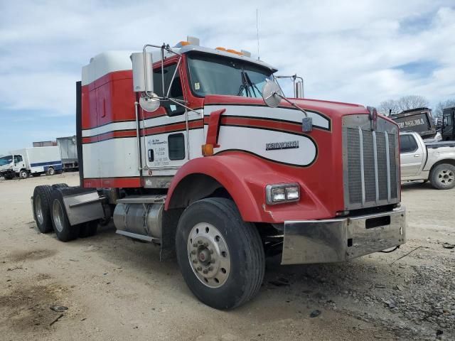 2004 Kenworth Construction T800