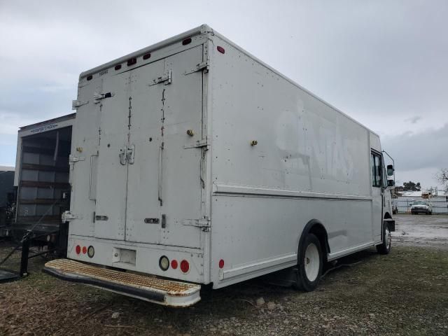 2006 Freightliner Chassis M Line WALK-IN Van