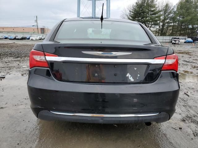 2013 Chrysler 200 Touring